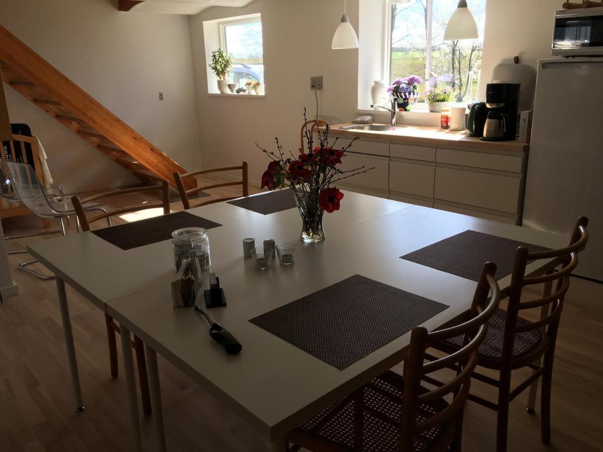 Lundgaarde Bed & Breakfast Kjellerup Luaran gambar